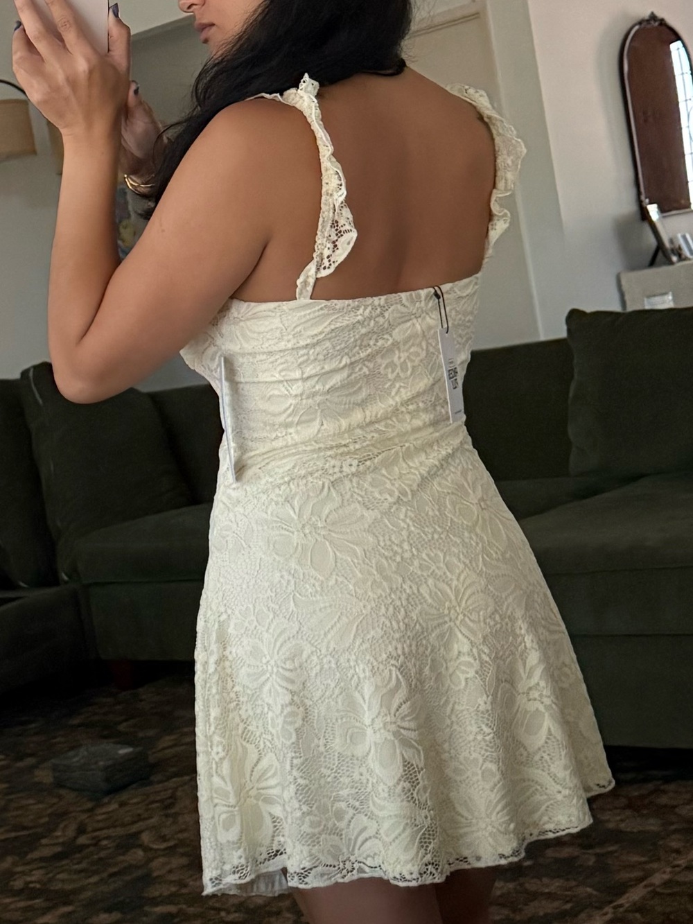 Princess Polly Lace Dress- Butter - Picture 2 of 2